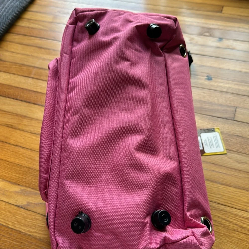 NWT Pet Life Travel carrier. Pink.